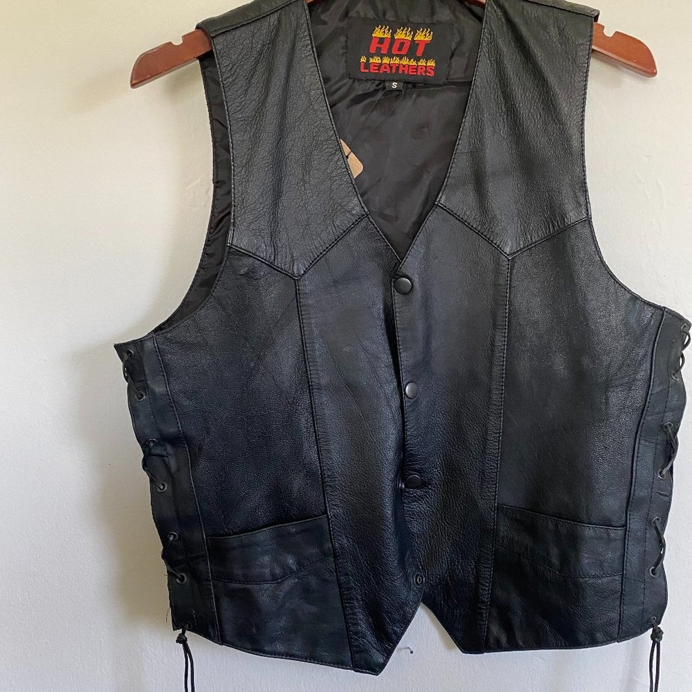 HOT LEATHERS Authentic Leather Bikers Vest - Size Small - Tie Sides